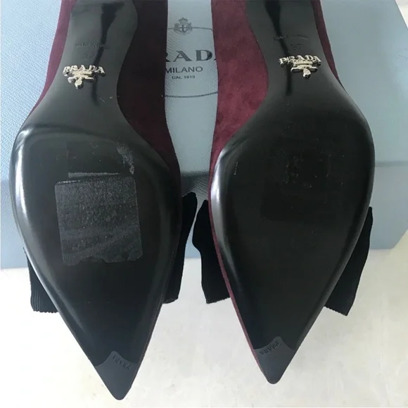 Prada Kitten Heels - Calzature Donna Suede Pumps in Granato - Picture 6 of 8